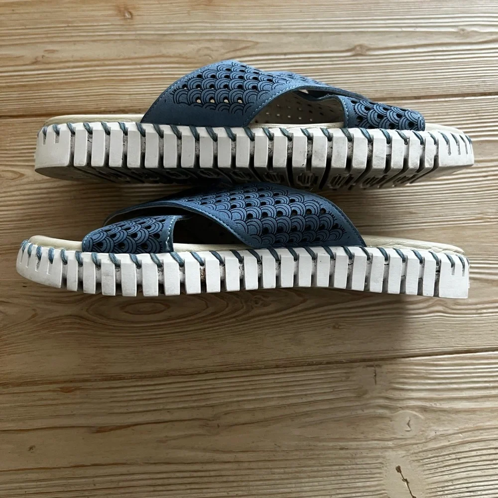 Ilse Jacobsen Tulip Sandals Size 40 (US 9) Blue Laser Cut Cross Strap Slides